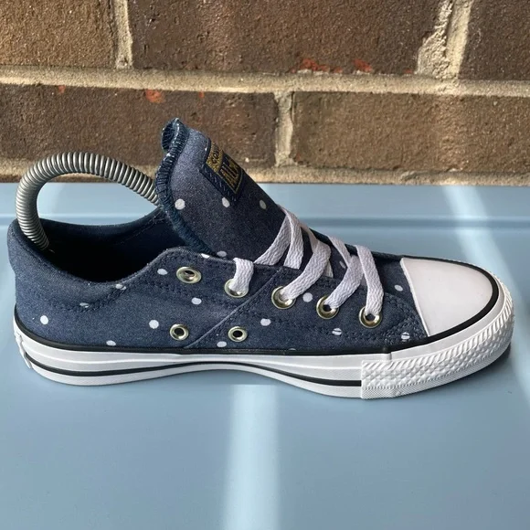Converse Chuck Taylor Madison Ox Polka Dot Sneakers - Picture 6 of 9